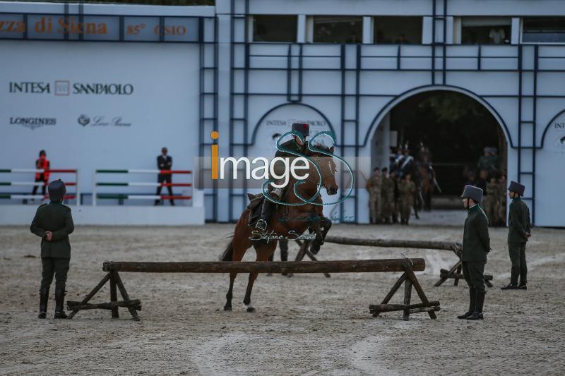 Lancieri_Montebello_Roma2017_SS7_1717.jpg