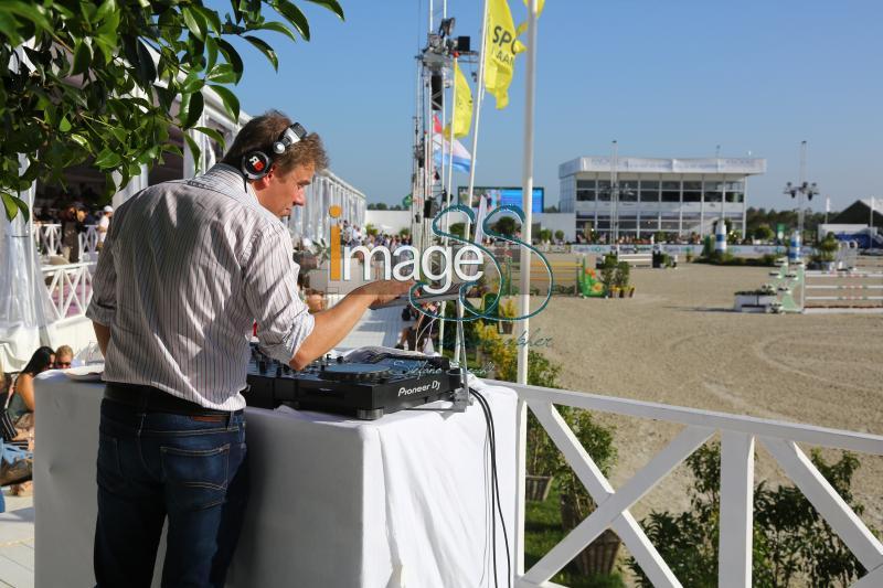 Mix_Knokke2019_SS9_8003.jpg